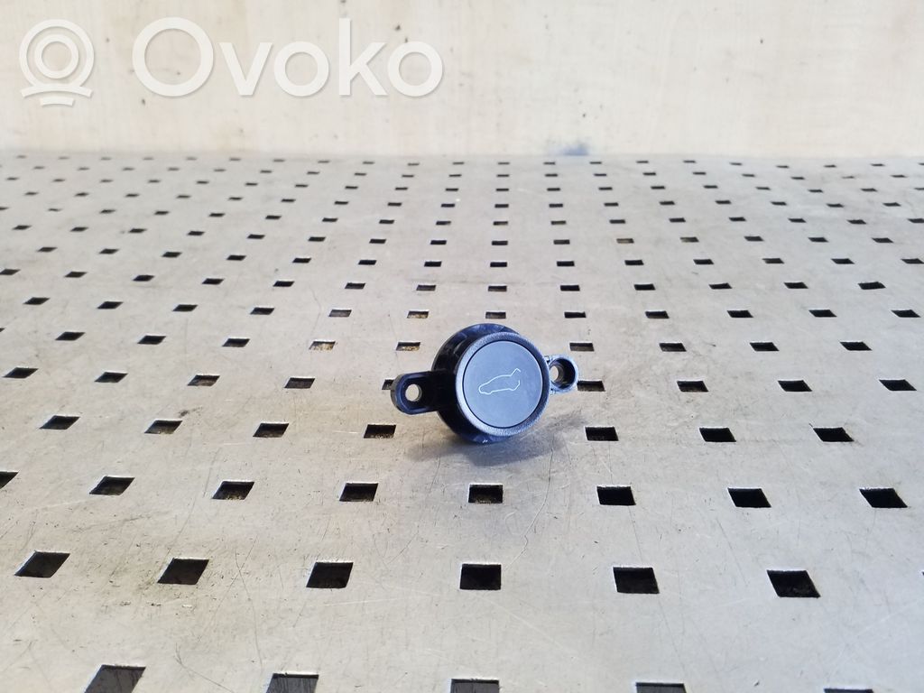 Tesla Model 3 Tailgate opening switch 