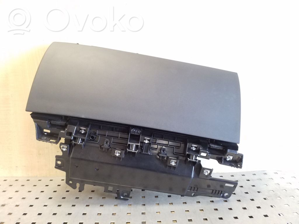 Tesla Model 3 Daiktadėžė 