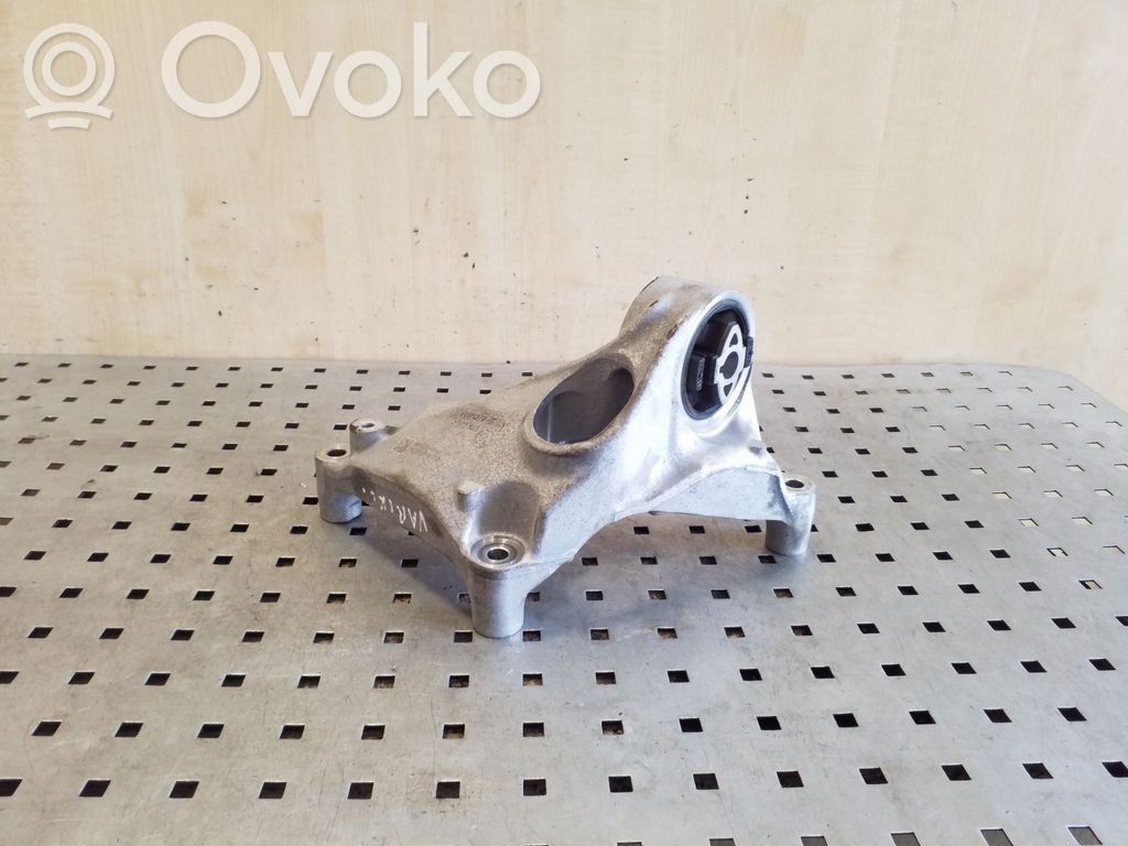 Engine mount bracket   109327850B,109533700D,109327800B