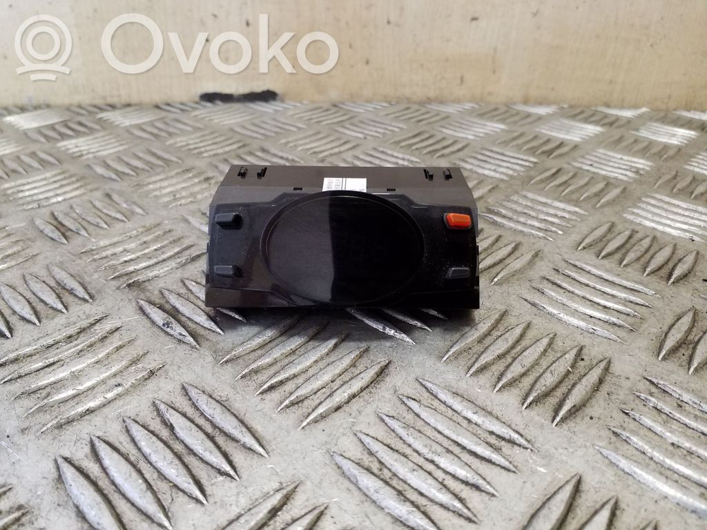 Chevrolet Captiva Clock 