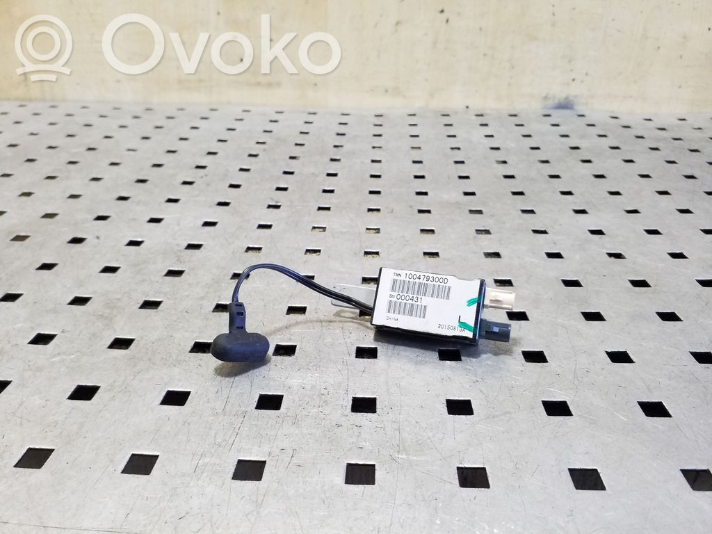 Tesla Model S Antenos stiprintuvas 