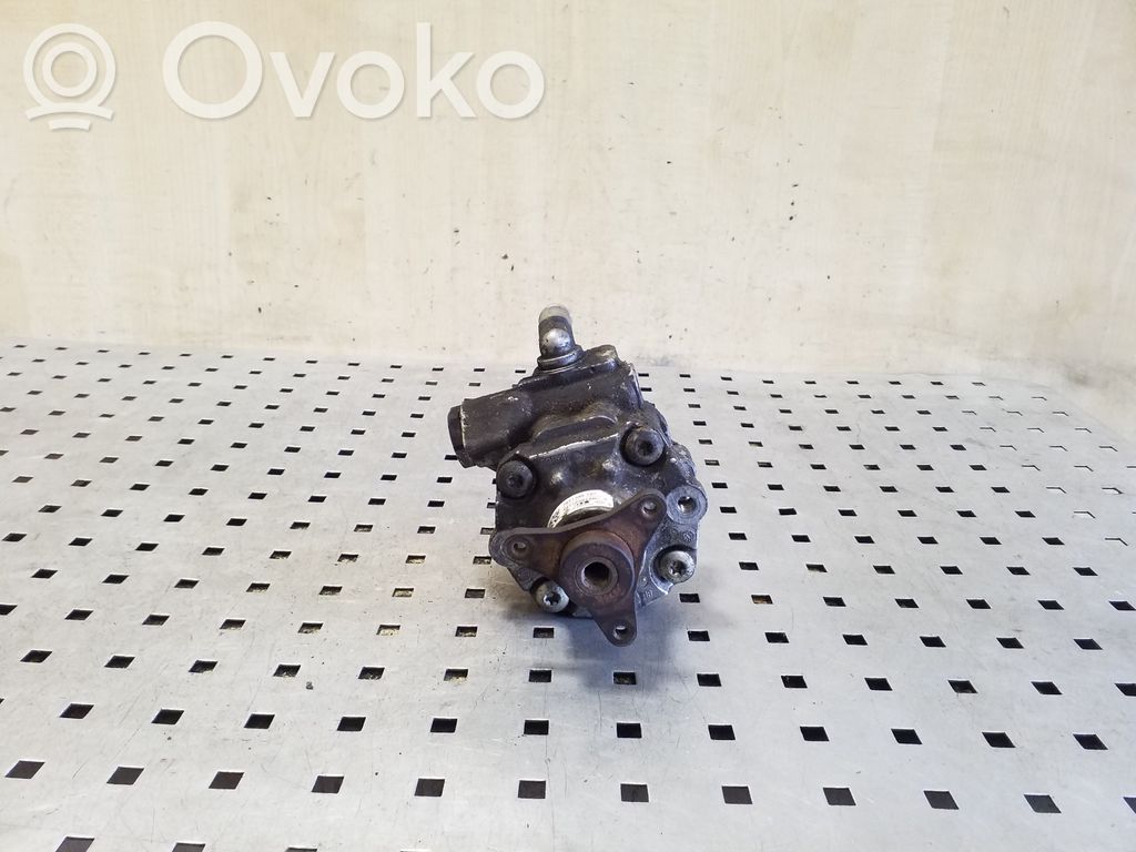 Nissan NV400 Power steering pump 