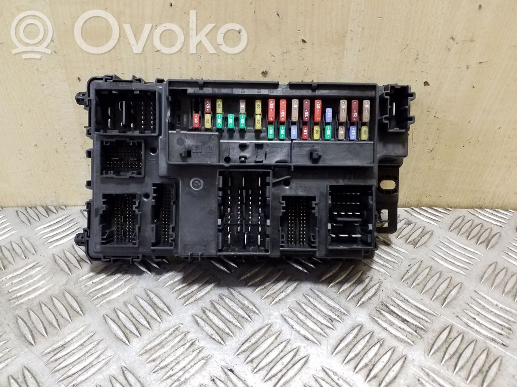 Ford Mondeo MK V Sulakemoduuli 