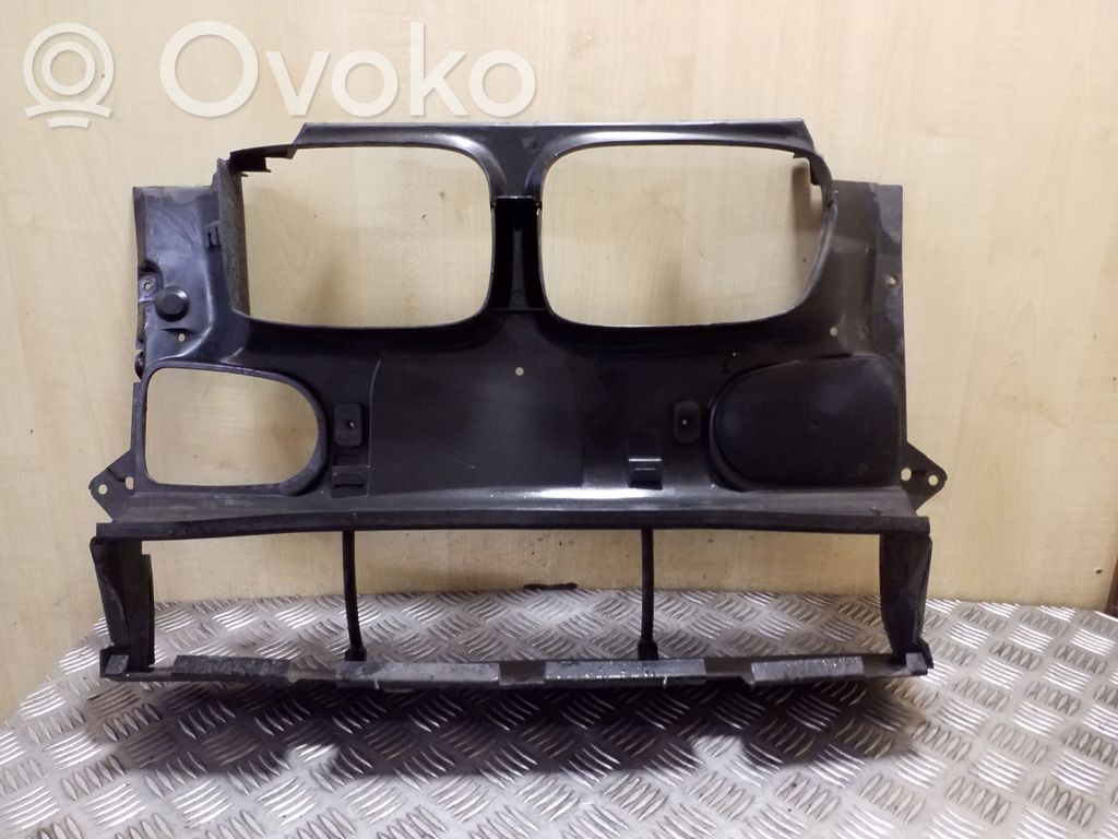 BMW 5 E39 Устройство (устройства) для отвода воздуха 