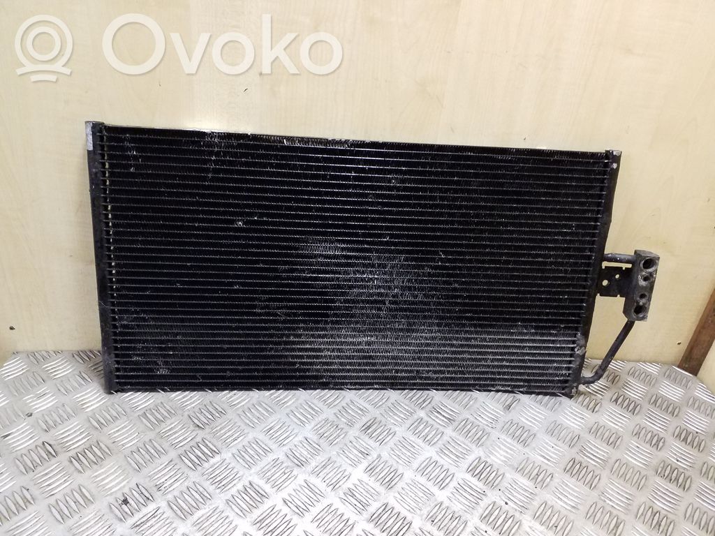 Radiateur condenseur de climatisation