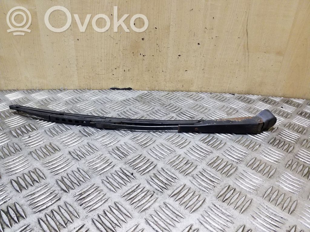 Opel Omega B2 Ramię wycieraczki szyby tylnej 