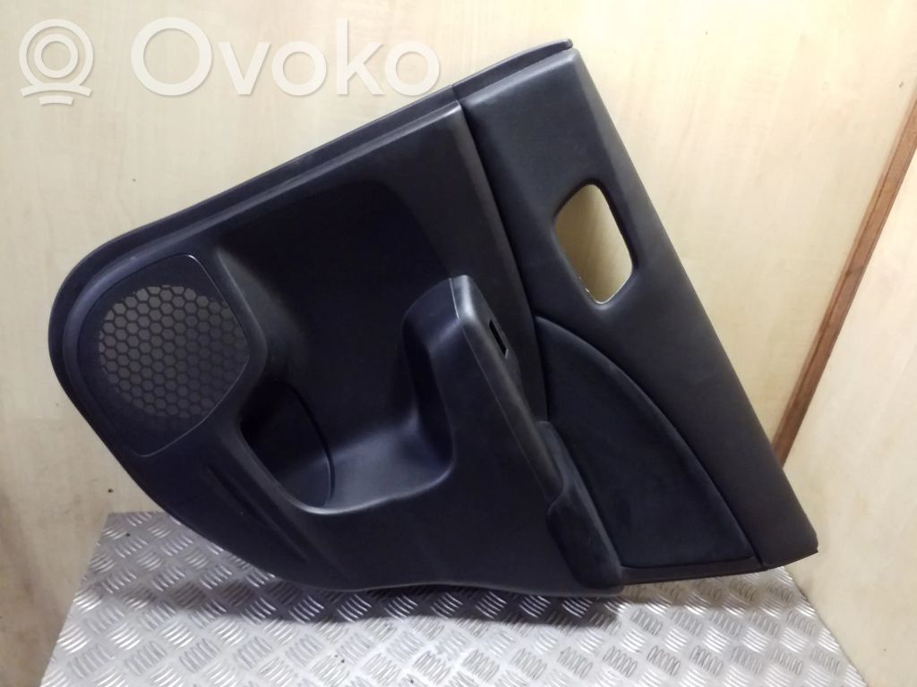 Boczki / Poszycie drzwi tylnych   83700T1GE612BLK