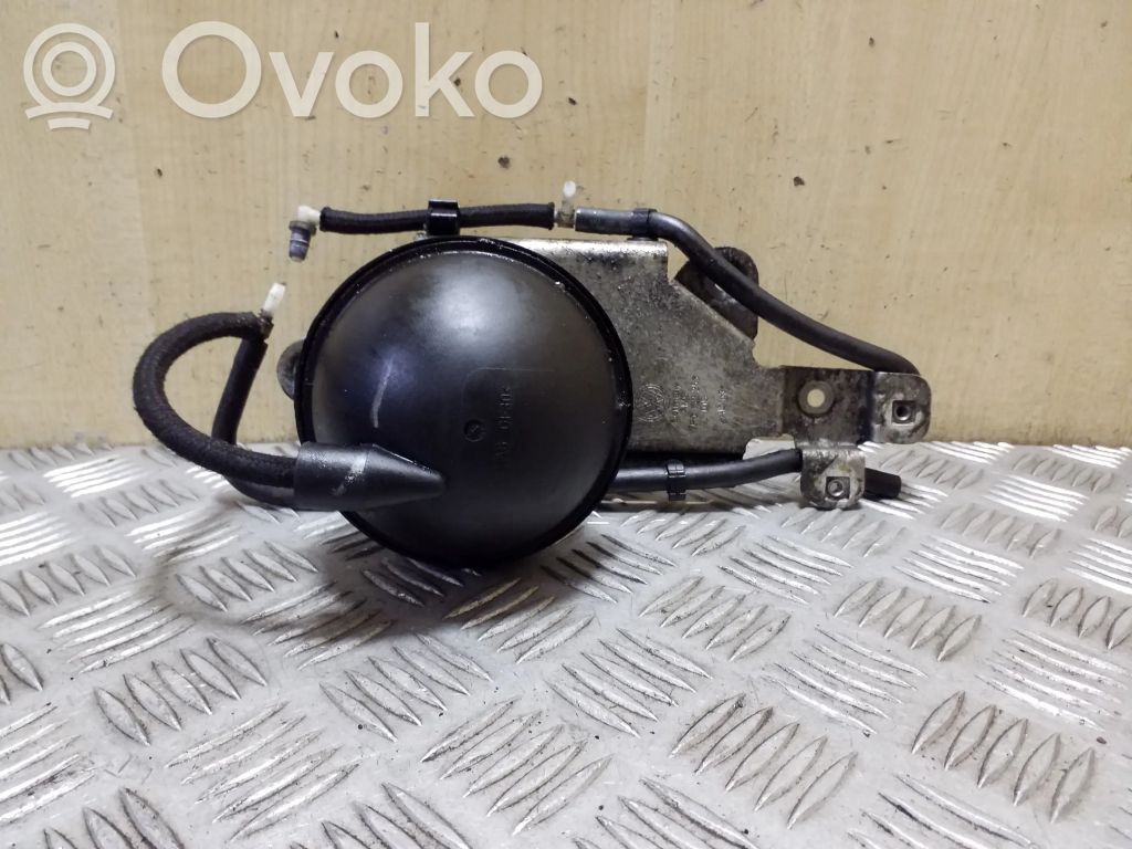 Volkswagen Touareg II Tyhjiösäiliö 
