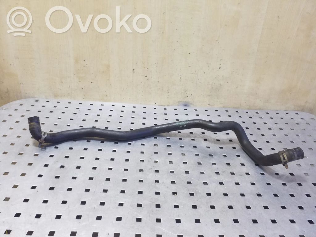 BMW 5 F10 F11 Tubo flessibile del liquido di raffreddamento del motore