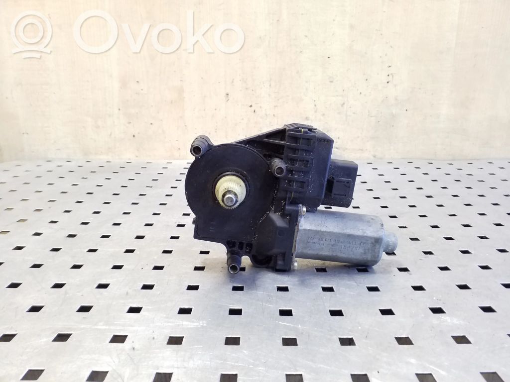 Audi A6 S6 C5 4B Motorino alzacristalli della portiera anteriore
