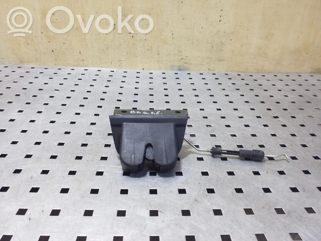 Audi A6 S6 C5 4B Serrure de loquet coffre