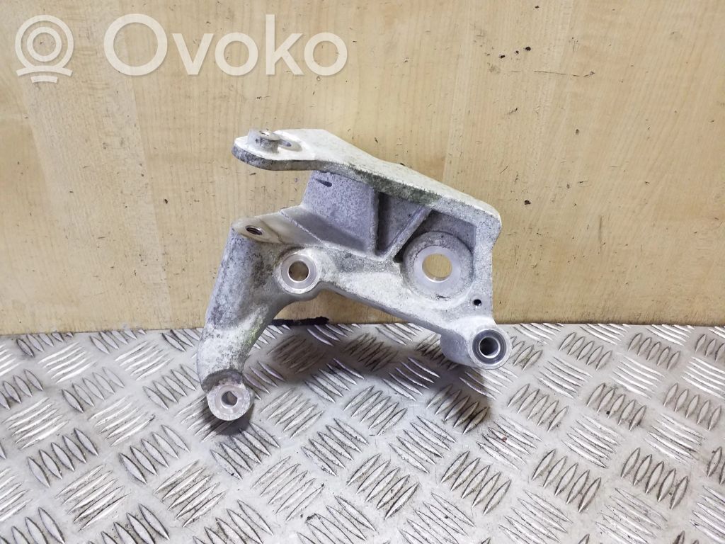 Soporte de montaje del motor (Usadas)   31430470