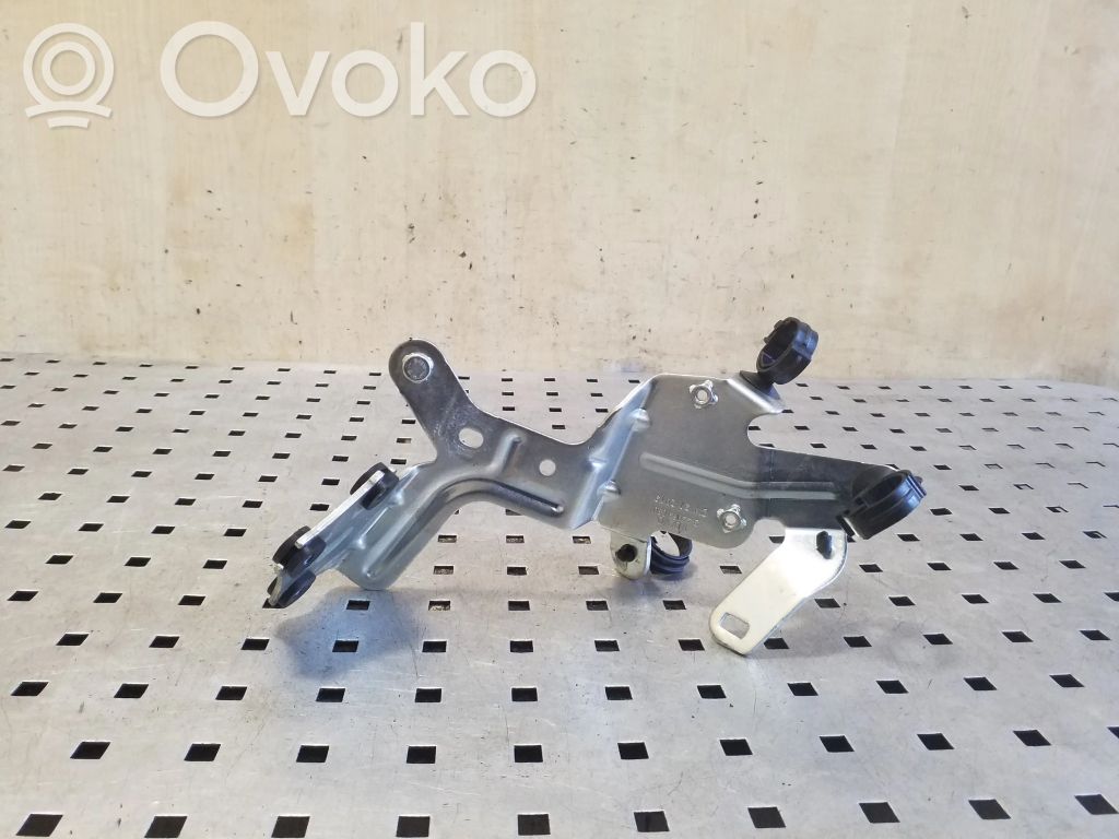 Volvo XC90 Other engine bay part 