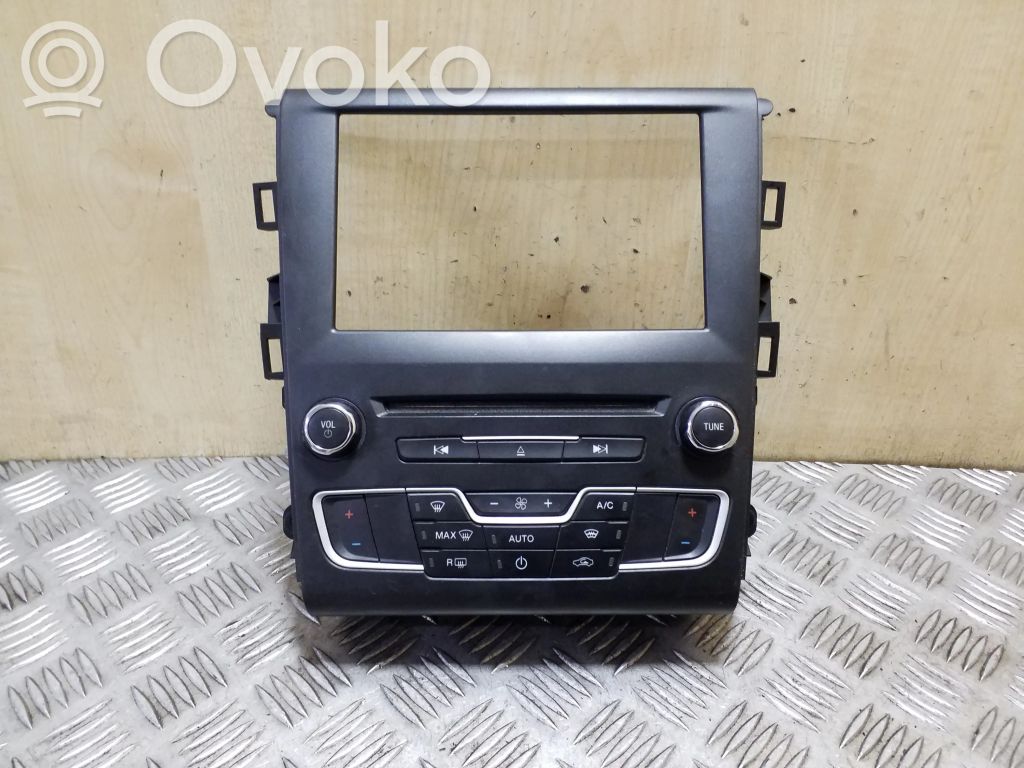 Ford Mondeo MK V Climate control unit 