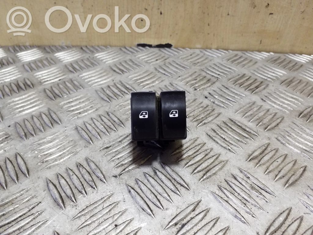Electric window control switch   108269C