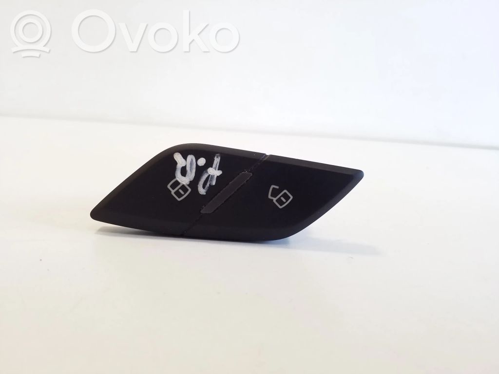 Audi Q3 8U Central locking switch button 