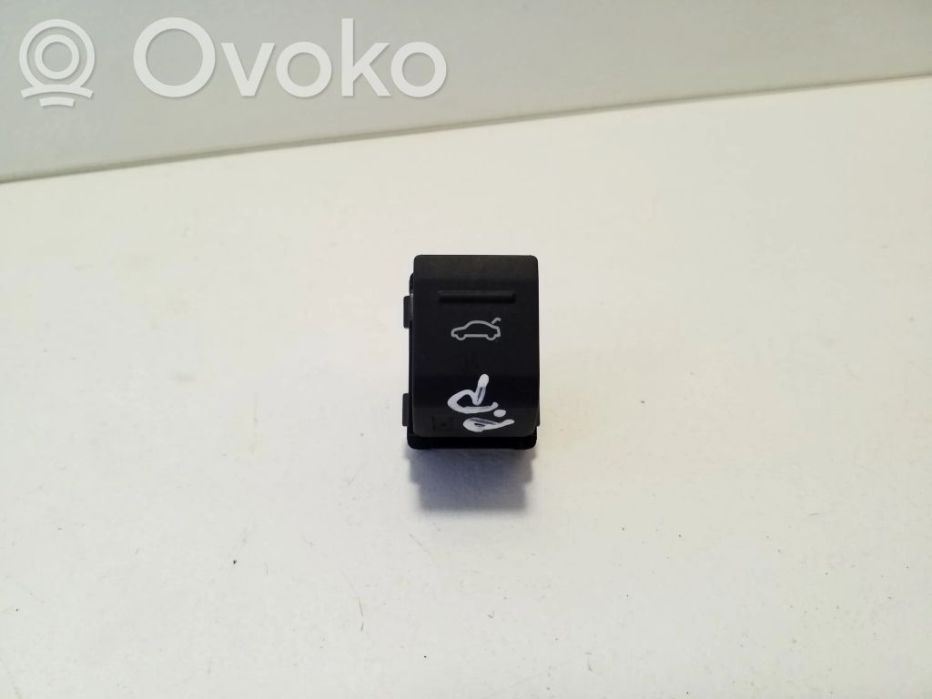 Audi Q3 F3 Interruptor para abrir la puerta trasera 