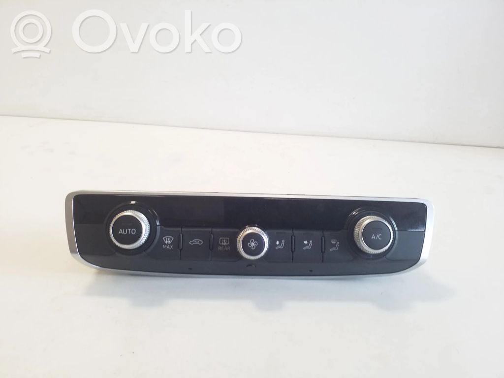 Audi Q3 F3 Climate control unit 