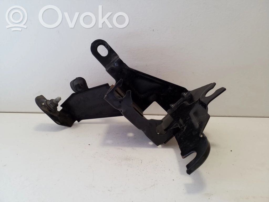 Opel Vivaro ABS pump bracket 