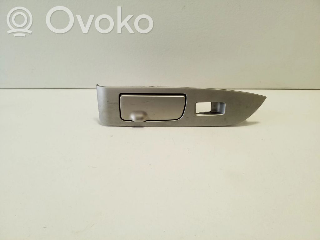 Lexus RX 330 - 350 - 400H Rear door ashtray 