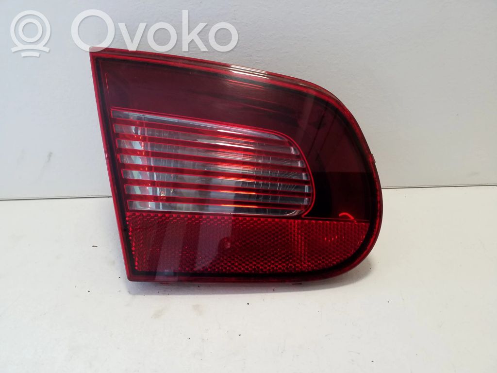 Volkswagen Eos Aizmugurējais lukturis pārsegā 