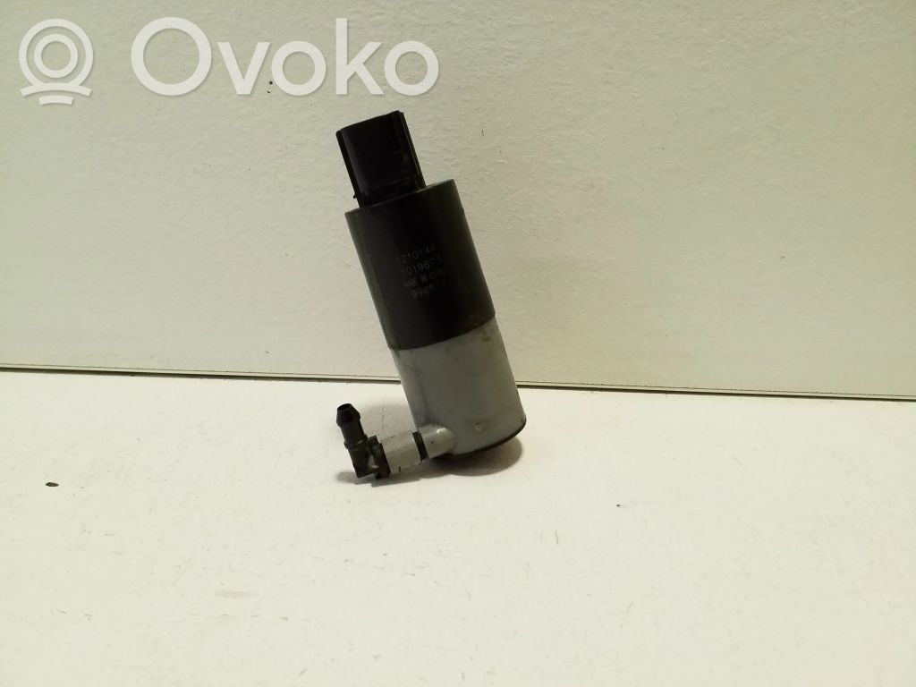 Volvo V40 Cross country Headlight washer pump 