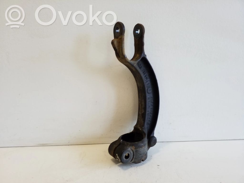 Supporto inferiore dell’ammortizzatore   8K0413
