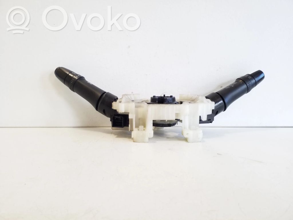 Mitsubishi Outlander Bloc semnalizator și ștergător parbriz 