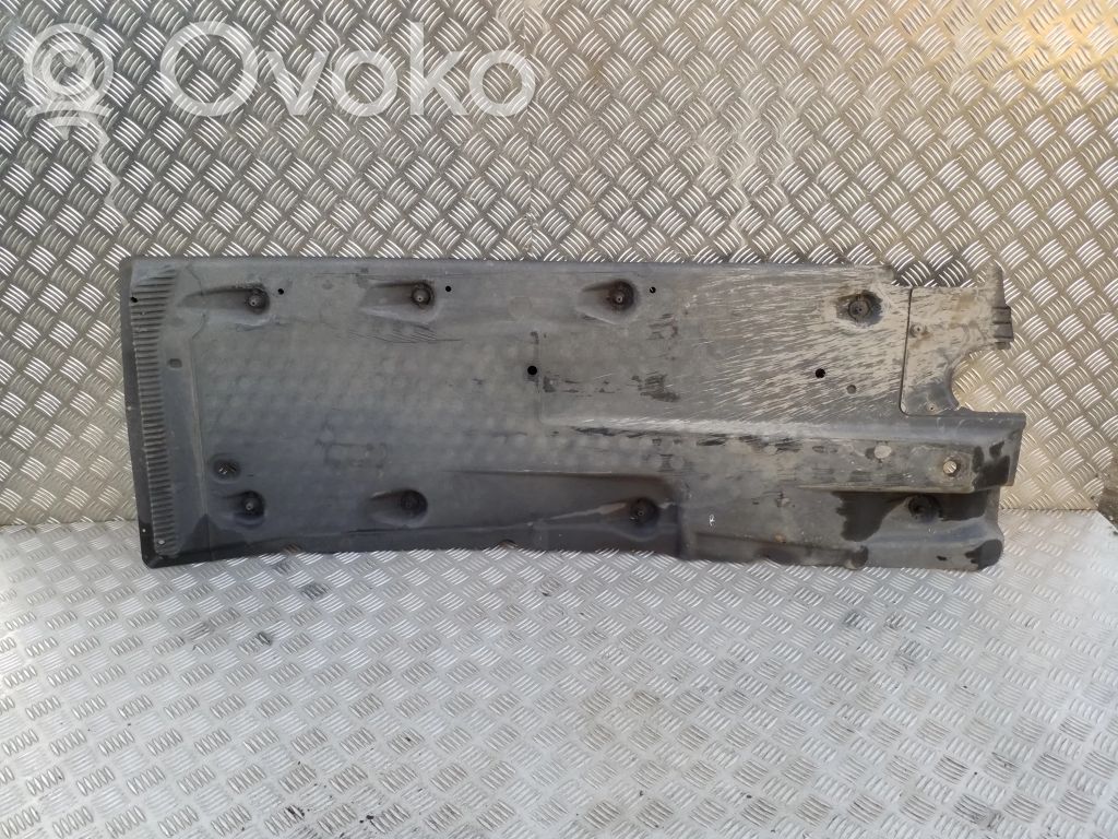Volkswagen Golf Plus Osłona środkowa podwozia 