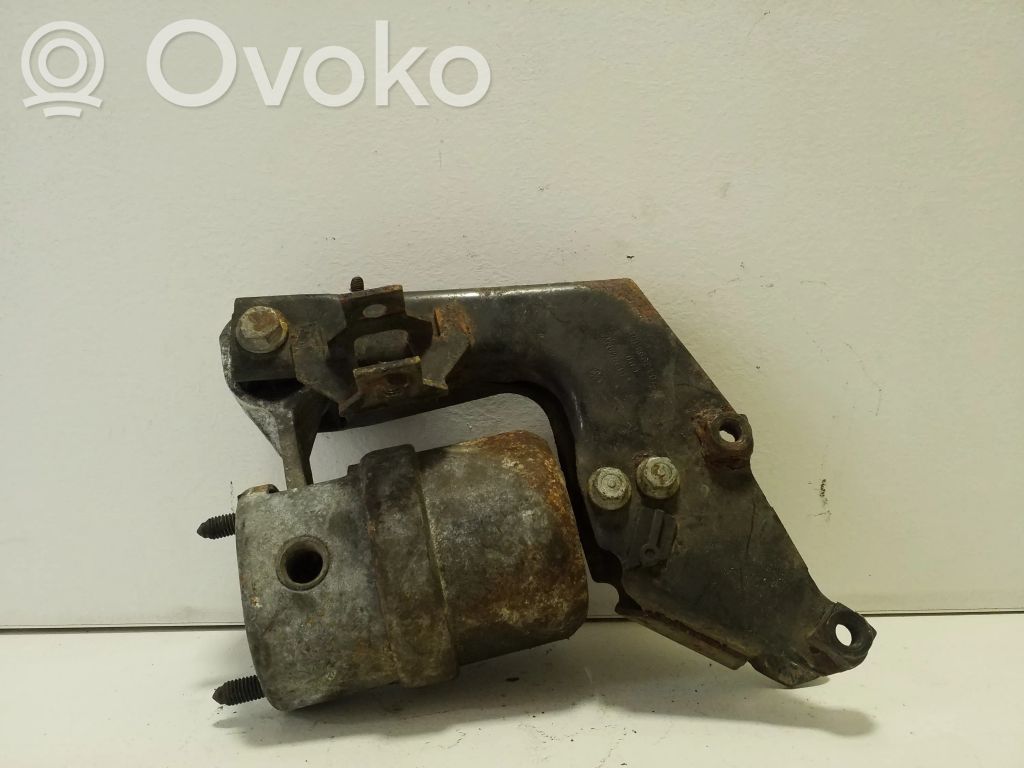 Volkswagen Transporter - Caravelle T4 Mocowanie / Uchwyt skrzyni biegów 