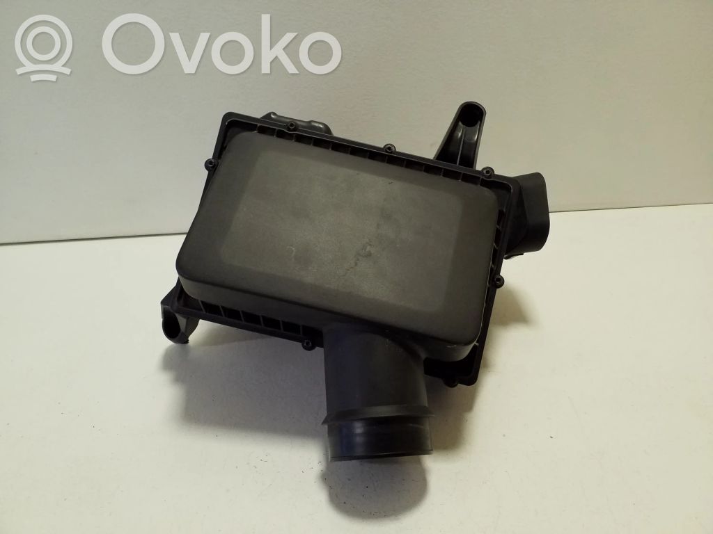 Volvo XC40 Obudowa filtra powietrza 