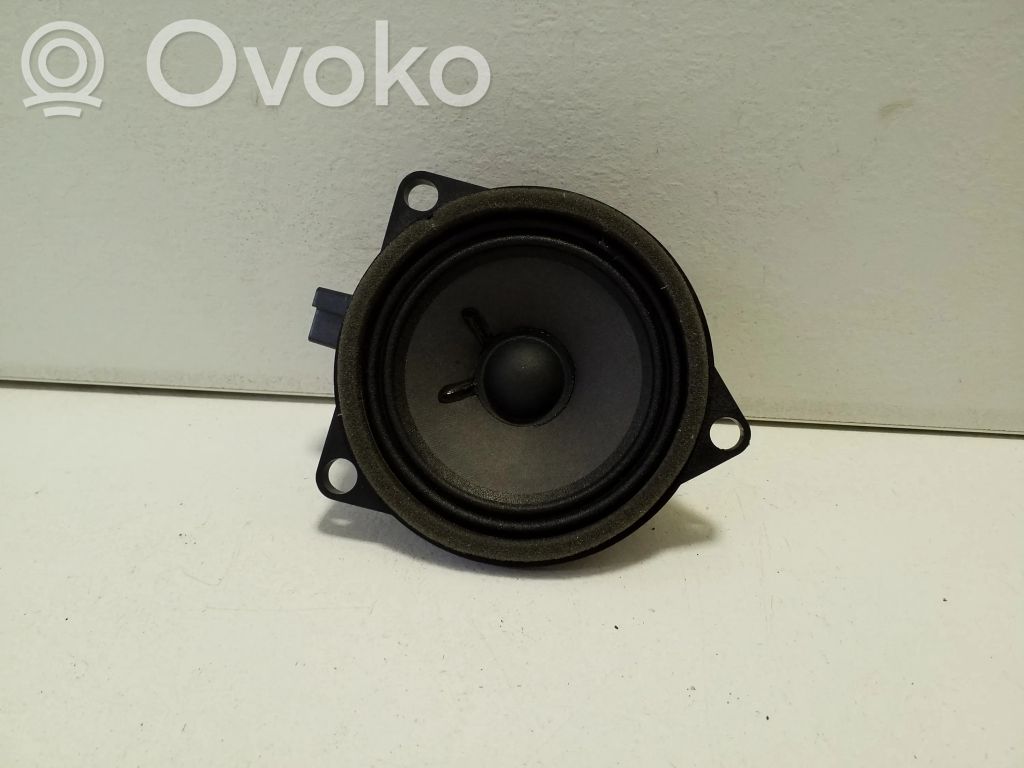 Volvo XC40 Difuzor ușă față 