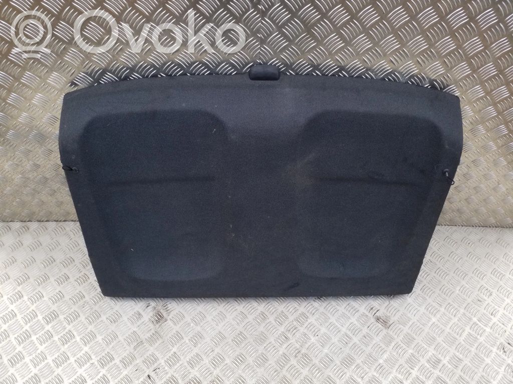 Volvo XC40 Hattuhylly 