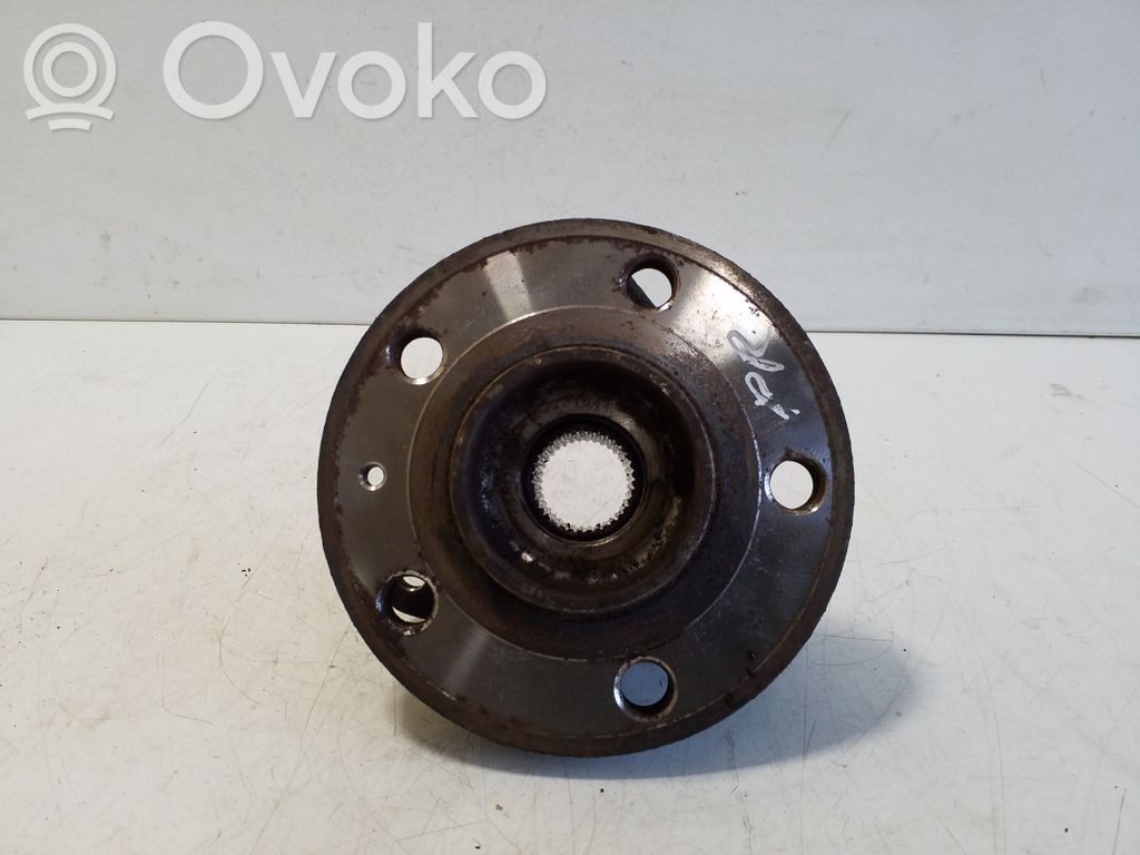 Volvo XC40 Cubo de rueda delantera