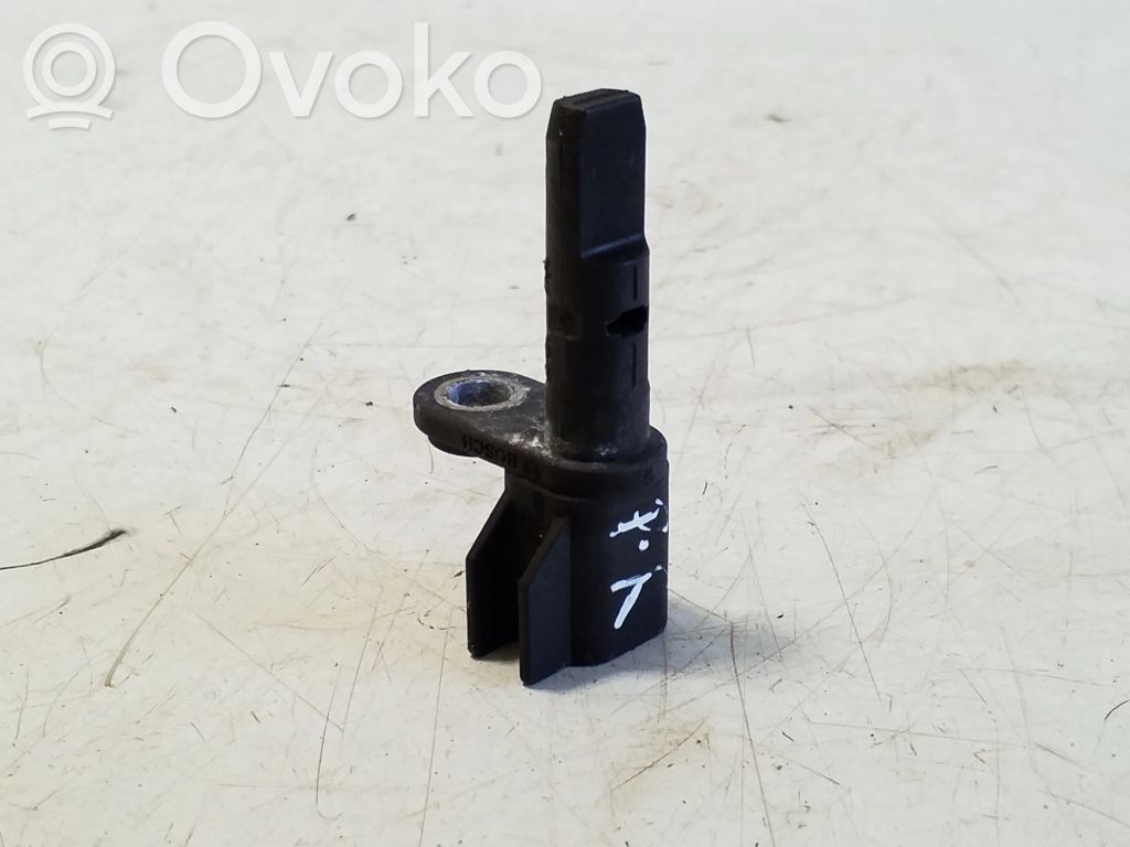 Volvo XC40 Czujnik prędkości obrotowej koła ABS 