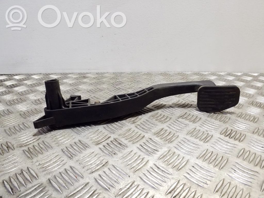 Volvo V70 Педаль сцепления 