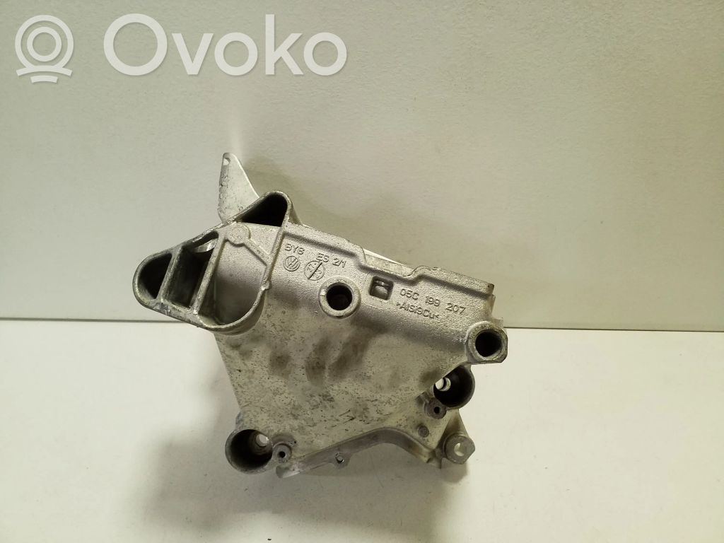 Skoda Kamiq Engine mounting bracket 