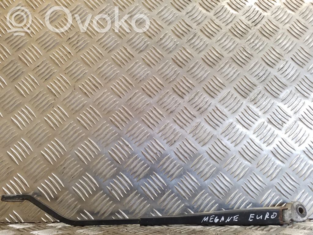 Renault Megane I Priekinio stiklo valytuvų kojelė 