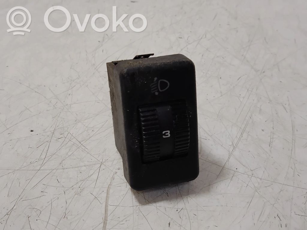 Volkswagen PASSAT B4 Comutator control nivel faruri 