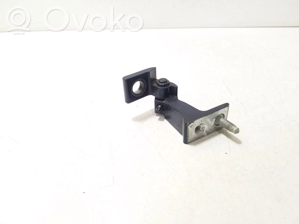 Audi e-tron Front door lower hinge 