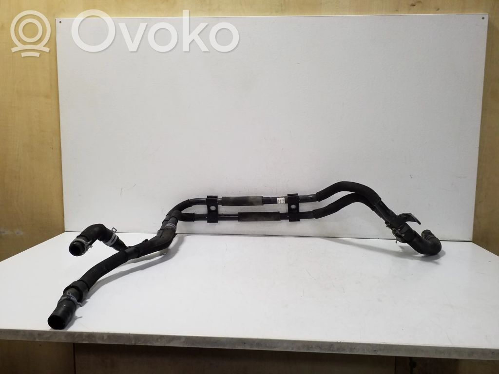Audi e-tron Engine coolant pipe/hose 
