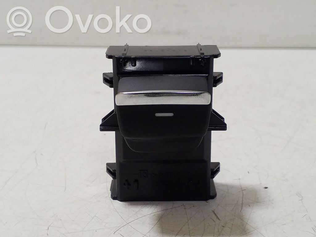 Subaru Impreza VI Electric window control switch 
