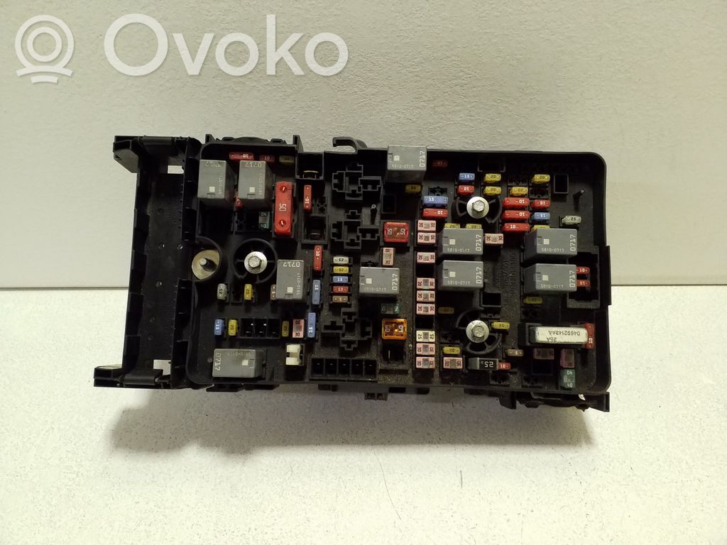 Jeep Cherokee KL Módulo de fusible 