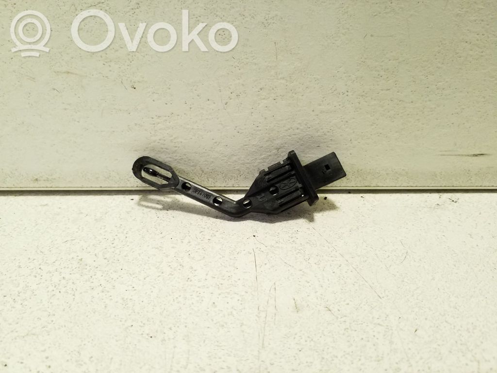 Interior temperature sensor   DF747002