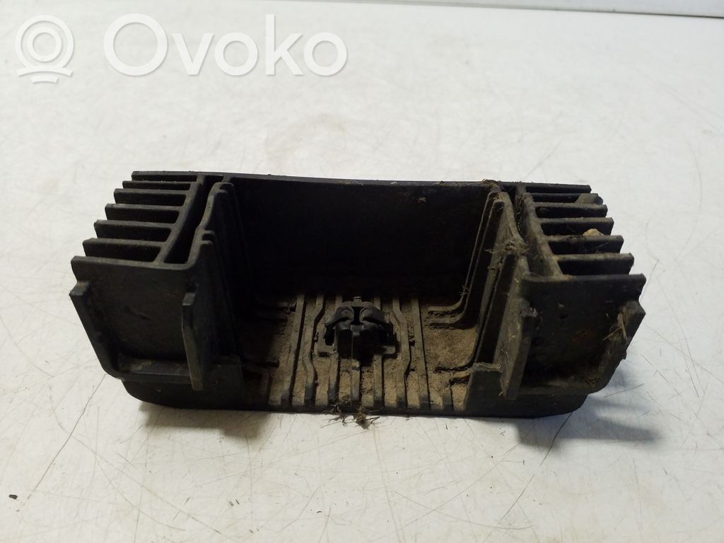 Volvo XC90 Jacking socket point 
