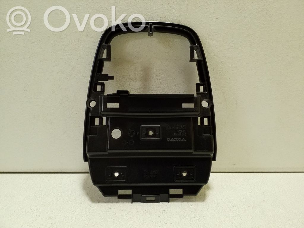 Volvo XC90 Kita salono detalė 