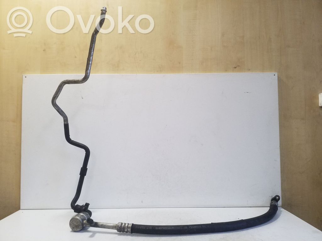 Ilmastointilaitteen putki (A/C)   1J1820743E