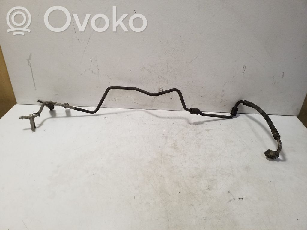 Volkswagen Golf IV Ilmastointilaitteen putki (A/C) 