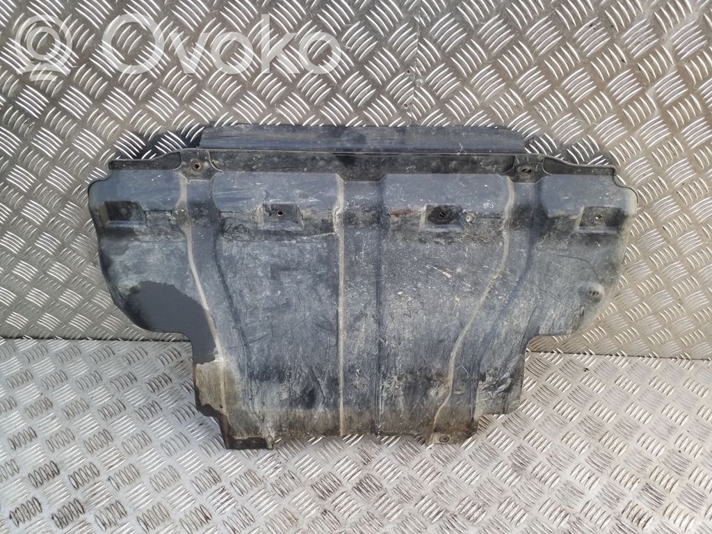 Nissan Navara D23 Osłona dolna silnika 