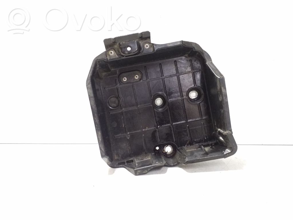 Toyota Corolla E210 E21 Akun alusta 